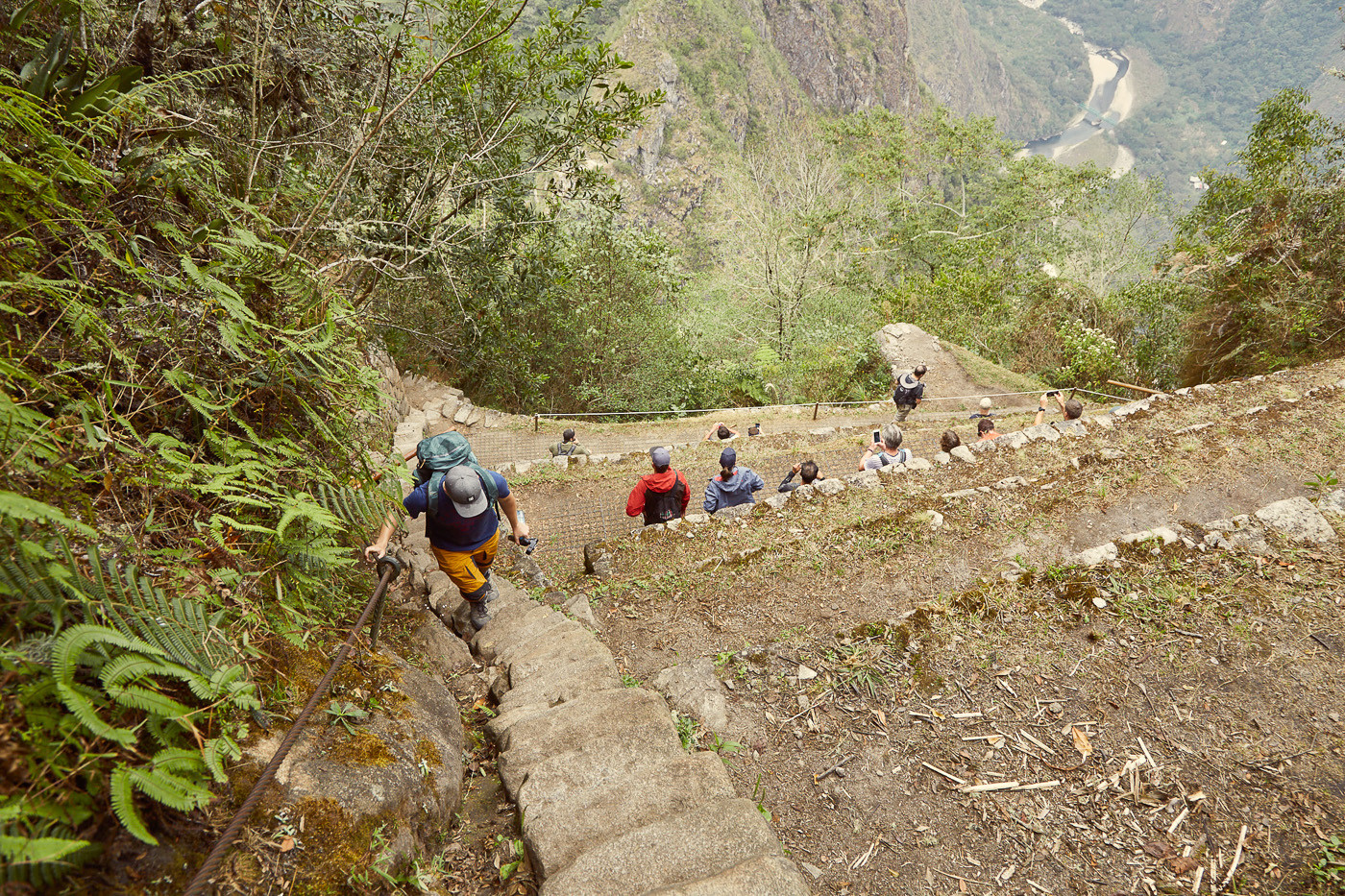 Die letzten Stufen stammen wohl noch aus der Inka Zeit, sie sind sehr schmal und steil